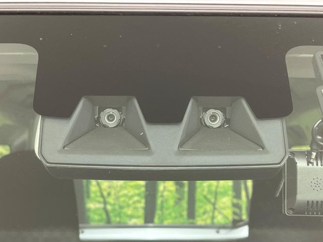 �y�X�}�[�g�A�V�X�g�z���s���ɑO���̎ԗ�����F�����A�Փ˂������Ȏ��͌x��ƃu���[�L�ŏՓˉ���Ɣ�Q�y�����A�V�X�g�B�����S�Ƀh���C�u�����y���݂��������܂��B