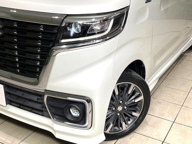 �yLED�w�b�h���C�g�z���V����ԑ��s�����ǍD�Ȏ��E���m�ۂ����S���ĉ^�]�ł��鍂�P�xLED�w�b�h���C�g�𑕔�!�_�����x�������A����d�͂��}�����Ă��܂��B