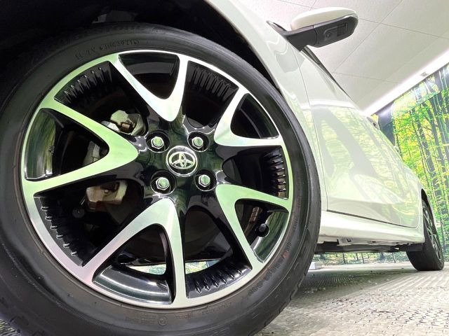 �y�����I�v�V����16�C���`�A���~�z�C�[���z�����I�v�V�����z�C�[���𑕒��B���s���\�̌���ɉ����A�O�ς����X�^�C���b�V���ɂȂ��Ă��܂��B