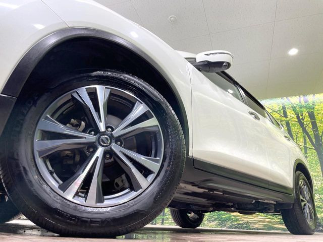 �y����18�C���`�A���~�z�C�[���z�O�ςɃ}�b�`���������A���~�z�C�[���𑕒����Ă���܂��B�e��ЊO�A���~�z�C�[����A�X�^�b�h���X�^�C�����戵�����Ă���܂��B���񂲑��k����������