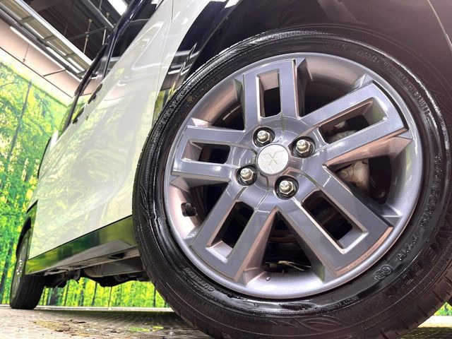 �y����15�C���`�A���~�z�C�[���z�O�ςɃ}�b�`���������A���~�z�C�[���𑕒����Ă���܂��B�e��ЊO�A���~�z�C�[����A�X�^�b�h���X�^�C�����戵�����Ă���܂��B���񂲑��k����������