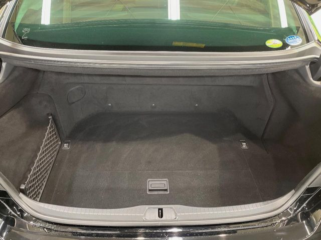 ���i�̂���������ʋ΁A���}���ɏ\���ȉ׎��X�y�[�X���m�ۂ��Ă���܂���