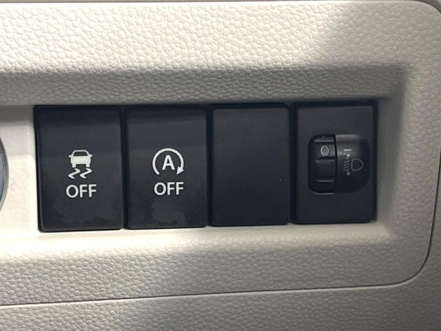 �y�A�C�h�����O�X�g�b�v�z�ԐM����a�؂Œ�Ԃ����ۂɃG���W�����~���A���ʂȔR���̏����}���܂��B�R��������ی�ɂȂ���@�\��G���W���̓u���[�L�𗣂��΍Ďn�����܂��B