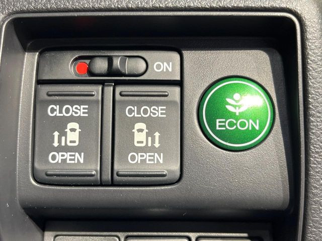 �y�����p���[�X���C�h�h�A�z�X�}�[�g�L�[��^�]�Ȃ̃X�C�b�`�Ō�ȗ����X���C�h�h�A�̊J���\���d��������͂����ăh�A���J����K�v�������A�����Ȃ��q�l�ł��ȒP�ɊJ���߂ł����K�ł���