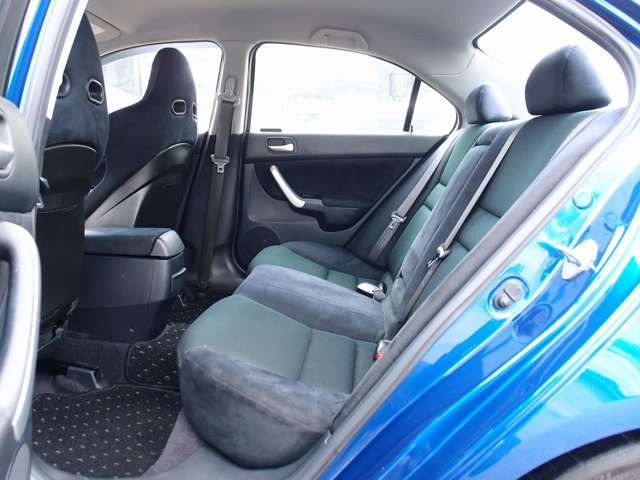 �l�C�̃A�R�[�h���[��R 6MT���f���̓���!�����i�r�Q�[�V�����Ƀ����O�X�ԍ����A�����t���G�A���ARACRO�V�[�g�Ȃǂ̏[�������ɉ����A�ߘa7�N9�� ���s176,910km�S�G���W���}�E���g������