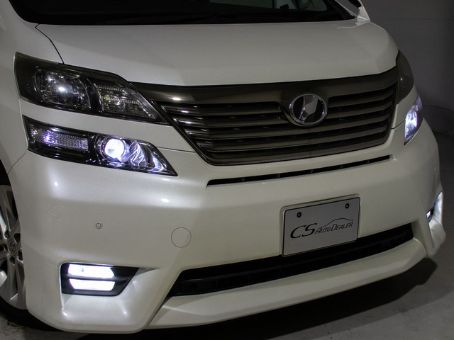 ��HID�w�b�h���C�g�����邳�A���F�����Q!LED�ւ̊��������C����������!