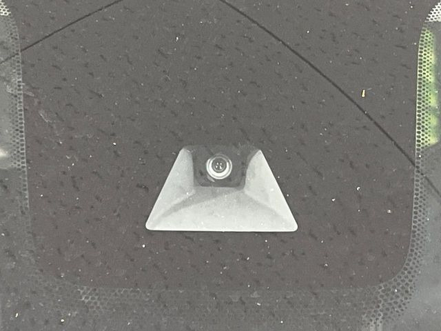 �y�O�He-Assist�z���s���ɑO���̎ԗ�����F�����A�Փ˂������Ȏ��͌x��ƃu���[�L�ŏՓˉ���Ɣ�Q�y�����A�V�X�g�B�����S�Ƀh���C�u�����y���݂��������܂��B