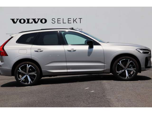 XC60リチャージ アルティメット T6 AWD PHEV 4WD