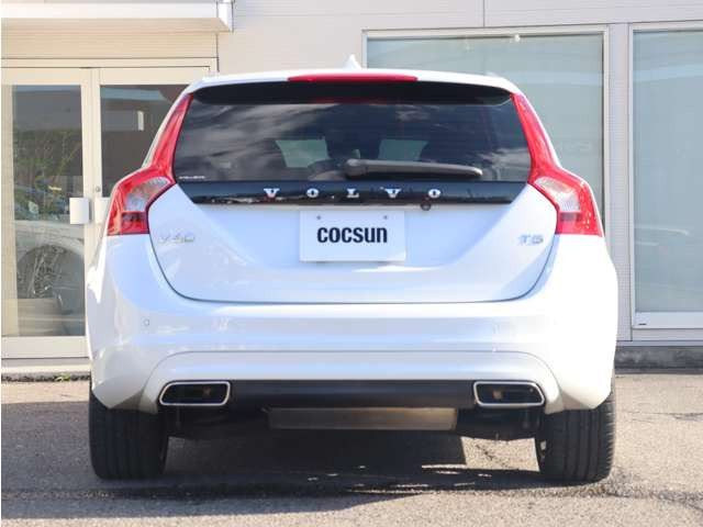 ���s�^�G���W���ɂ̓{���{�̔F�؂��擾����MOTUL�̍����I�C��SPECIFIC RBS0-2AE(0W-20)���g�p���܂��B