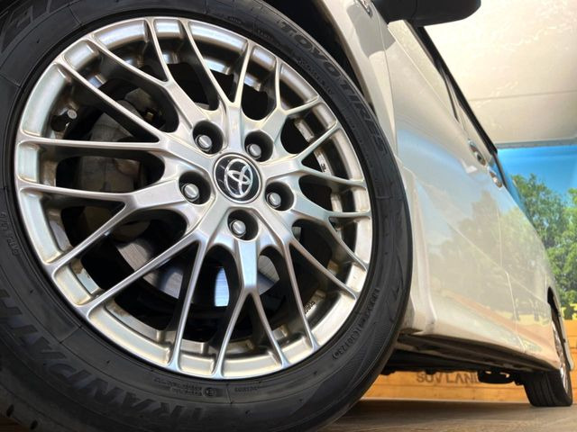 �y����16�C���`�A���~�z�C�[���z�O�ςɃ}�b�`���������A���~�z�C�[���𑕒����Ă���܂��B�e��ЊO�A���~�z�C�[����A�X�^�b�h���X�^�C�����戵�����Ă���܂��B���񂲑��k����������