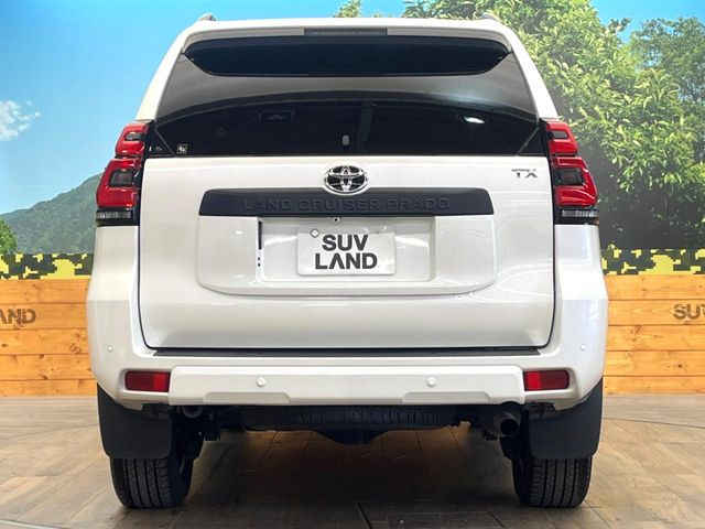 安心の最長10年・走行無制限保証(有償)をご用意。保証内容も充実はもちろん、無料点検&オイル交換や、年中無休の全国・24時間ロードサービスも付帯されておりますのでご安心下さい。