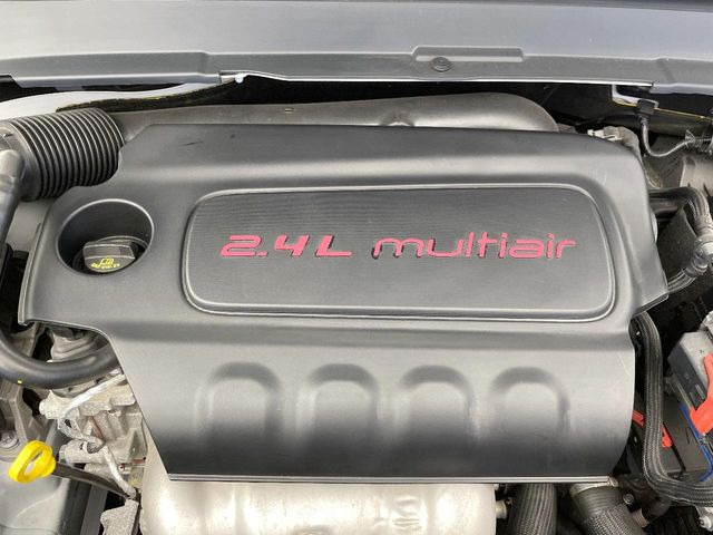 �����X�ł́A�e���[�J�[�̐�p�f�f�e�X�^�[�𓱓��B���Ǝ��i�����e�N�j�J���X�^�b�t���풓���Ă���܂��̂ŁA������̍ۂɂ����S���Ă����p���������܂��B