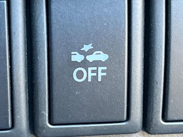 �y�X�Y�L �Z�[�t�e�B�T�|�[�g�z���s���ɑO���̎ԗ�����F�����A�Փ˂������Ȏ��͌x��ƃu���[�L�ŏՓˉ���Ɣ�Q�y�����A�V�X�g�B�����S�Ƀh���C�u�����y���݂��������܂��B