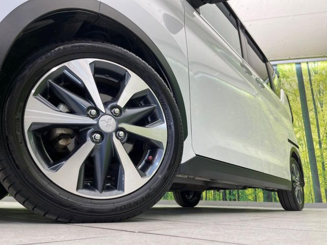 �y���������C���`�A���~�z�C�[���z�O�ςɃ}�b�`���������A���~�z�C�[���𑕒����Ă���܂��B�e��ЊO�A���~�z�C�[����A�X�^�b�h���X�^�C�����戵�����Ă���܂��B���񂲑��k����������