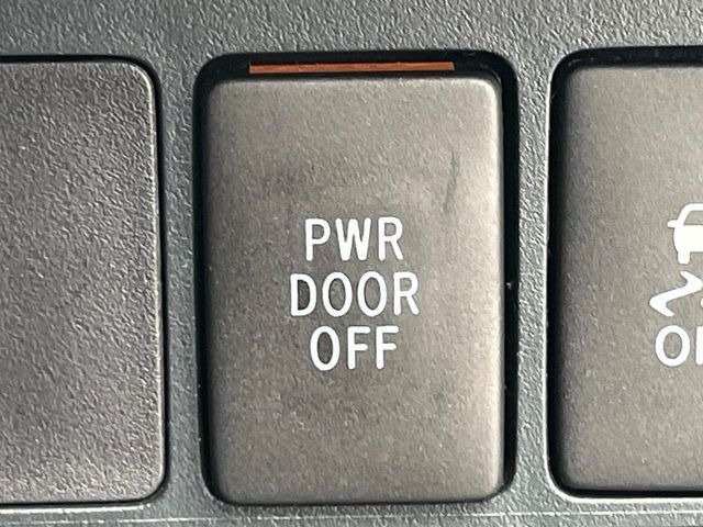 �y�p���[�X���C�h�h�A�z�X�}�[�g�L�[��^�]�Ȃ̃X�C�b�`�ŃX���C�h�h�A�̊J���\���d��������͂����ăh�A���J����K�v�������A���������q�l�ł��A�d���ו��������Ă��鎞�����N�ɊJ���߂ł��܂���