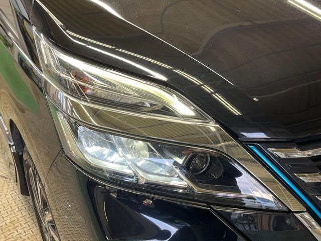 �yLED�w�b�h���C�g�z���V����ԑ��s�����ǍD�Ȏ��E���m�ۂ����S���ĉ^�]�ł��鍂�P�xLED�w�b�h���C�g�𑕔�!�_�����x�������A����d�͂��}�����Ă��܂��B