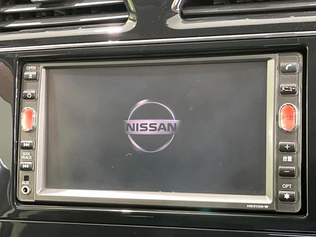 �y�����i�r�z�l�C�̏����i�r�𑕔����Ă���܂��B�i�r�̎g���₷���͂������A�I�[�f�B�I�@�\���[��!�L�����v�◷�s�͂������A�ʋ΂┃�����ȂǕ��i�̃h���C�u���y�����Ȃ�͂���