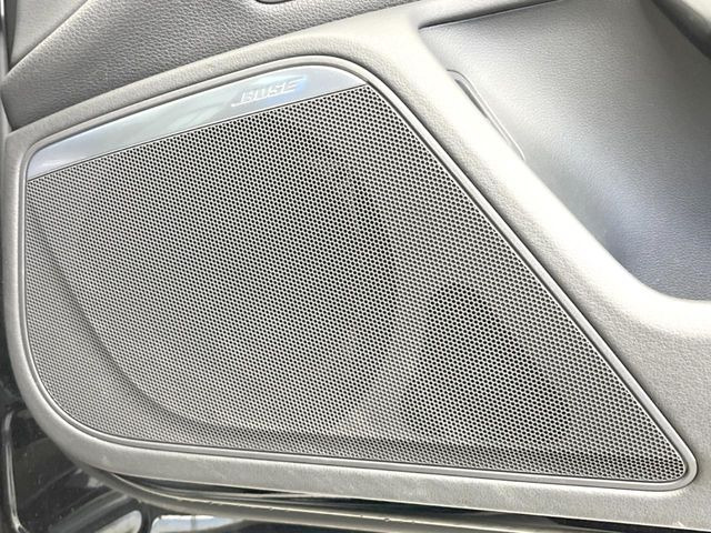 ��BOSE�T���E���h�V�X�e��:���f�����ɍœK�Ȓ������{���ꂽ�A�l�C�̃T�E���h�V�X�e���ł��B�ʏ�̃X�s�[�J�[�Ɣ�r���Ă����̍L���肪�������܂��B���񂲗��X�̏ゲ�̊����������B