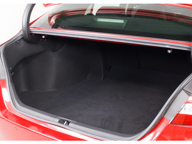 �g�����N�������Ǝv���Ă���܂���?���ۂ͑�e�ʃg�����N�ł�!���s���̒������h���C�u�����K�ł�!�܂��A�����t���X�y�[�X���������Ă���܂��̂ŁA��Ԃł��A�J�ł���̓������Ă�����育�������܂��B