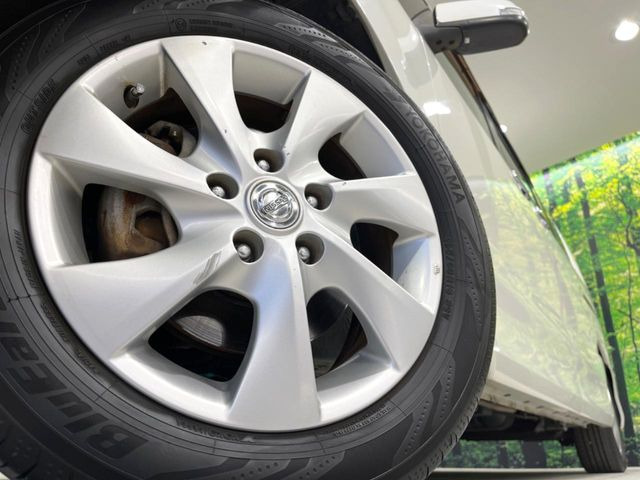 �y����16�C���`�A���~�z�C�[���z�O�ςɃ}�b�`���������A���~�z�C�[���𑕒����Ă���܂��B�e��ЊO�A���~�z�C�[����A�X�^�b�h���X�^�C�����戵�����Ă���܂��B���񂲑��k����������