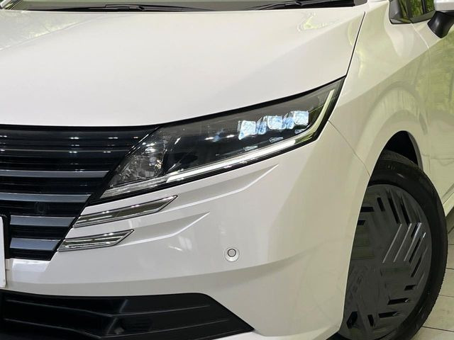 �yLED�w�b�h���C�g�z���V����ԑ��s�����ǍD�Ȏ��E���m�ۂ����S���ĉ^�]�ł��鍂�P�xLED�w�b�h���C�g�𑕔�!�_�����x�������A����d�͂��}�����Ă��܂��B