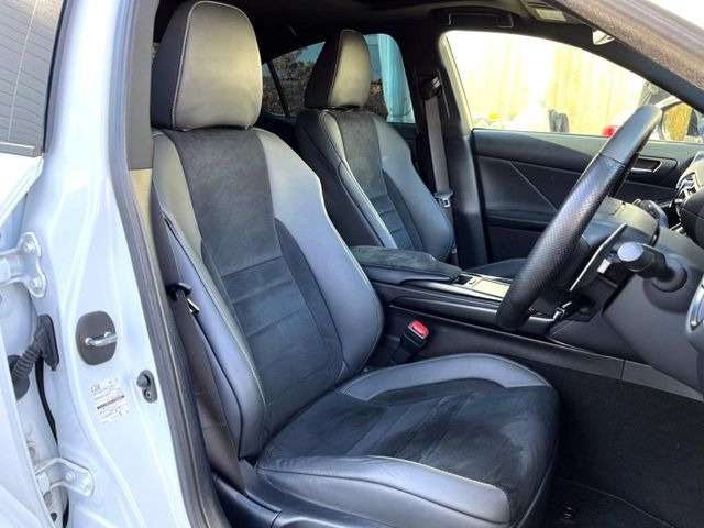 �y�n�[�t���U�[�V�[�g�z�������ƍ���S�n�𗼗������l�C�̃V�[�g���w�ʁE���ʂ̓X�G�[�h���ƂȂ��Ă���A���G��⊊��ɂ����ɗD��Ă��܂��B�C���╞���ɍ��E���ꂸ���K�ɂ���肢�������܂��B