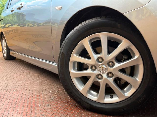 �y����16�C���`�A���~�z�C�[���z�O�ςɃ}�b�`���������A���~�z�C�[���𑕒����Ă���܂��B�e��ЊO�A���~�z�C�[����A�X�^�b�h���X�^�C�����戵�����Ă���܂��B���񂲑��k����������