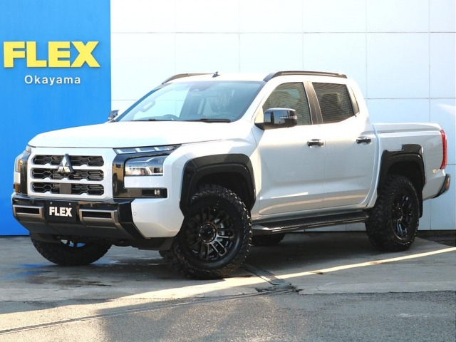 トライトン2.4 GSR ディーゼル 4WD