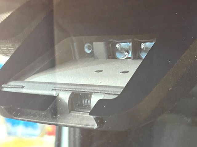 �y�v���N���b�V���Z�[�t�e�B�z�O���̎ԗ��������m���A�Փ˂������Ȏ��͌x��Œ��ӂ𑣂��A�u���[�L�𓥂ޗ͂��T�|�[�g�B�u���[�L�𓥂߂Ȃ������ꍇ�͏Փ˔�Q�y���u���[�L���쓮�A�Փˉ�����T�|�[�g���܂��B