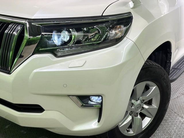 �yLED�w�b�h���C�g�z���V����ԑ��s�����ǍD�Ȏ��E���m�ۂ����S���ĉ^�]�ł��鍂�P�xLED�w�b�h���C�g�𑕔�!�_�����x�������A����d�͂��}�����Ă��܂��B