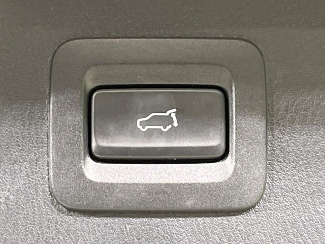 �y�p���[�o�b�N�h�A�z�X�}�[�g�L�[��^�]�Ȃ̃{�^�������������Ń��A�Q�[�g�������ŊJ���܂�!�ו��������Ă��鎞��A�����ʒu�ɂ���o�b�N�h�A��߂�ۂɕ֗��ȋ@�\�ł���