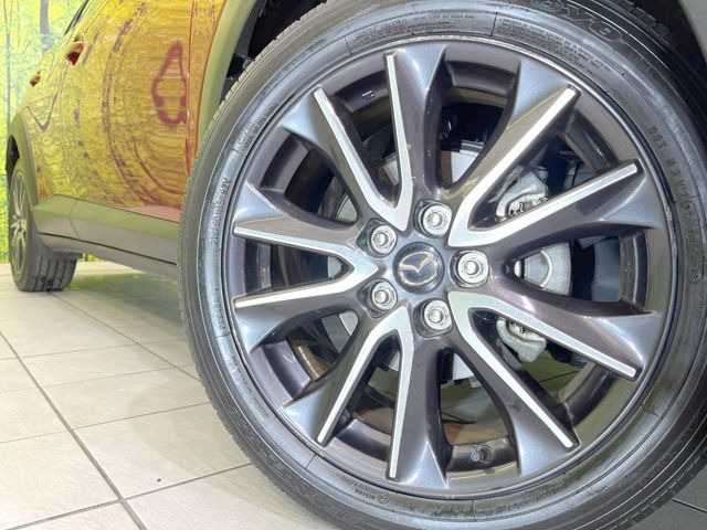 �y����18�C���`�A���~�z�C�[���z�O�ςɃ}�b�`���������A���~�z�C�[���𑕒����Ă���܂��B�e��ЊO�A���~�z�C�[����A�X�^�b�h���X�^�C�����戵�����Ă���܂��B���񂲑��k����������