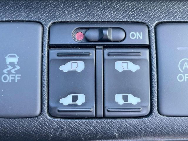 �y�����p���[�X���C�h�h�A�z�X�}�[�g�L�[��^�]�Ȃ̃X�C�b�`�Ō�ȗ����X���C�h�h�A�̊J���\���d��������͂����ăh�A���J����K�v�������A�����Ȃ��q�l�ł��ȒP�ɊJ���߂ł����K�ł���