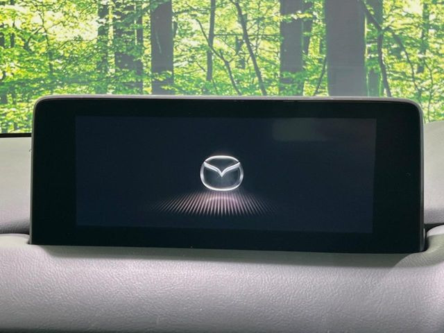 �y8.8�C���`�}�c�_�R�l�N�g�z�ԓ��̕��͋C�Ƀ}�b�`������^�̃f�B�X�v���C�B�X�}�z�ڑ��ł̃i�r�g�p��Bluetooth�Đ����A�l�X�ȋ@�\���y���߂܂��B�����I�ȃ_�C�������삪�\�ŁA�g��������ǍD�ł��B