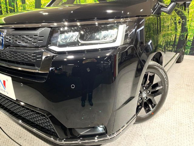 �yLED�w�b�h���C�g�z���V����ԑ��s�����ǍD�Ȏ��E���m�ۂ����S���ĉ^�]�ł��鍂�P�xLED�w�b�h���C�g�𑕔�!�_�����x�������A����d�͂��}�����Ă��܂��B