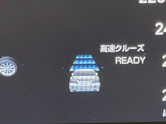 �y���[�_�[�N���[�Y�R���g���[���z�������H�ł̒��������s���y��!!�����ő��x��ۂN���[�Y�R���g���[�����A�Փˌy���V�X�e���ƘA�g���A�O���̎ԗ������m���ĎԊԂ�ۂ悤�ɑ��x���߂��Ă���܂�!!