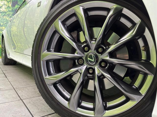 �y����19�C���`�A���~�z�C�[���z�O�ςɃ}�b�`���������A���~�z�C�[���𑕒����Ă���܂��B�e��ЊO�A���~�z�C�[����A�X�^�b�h���X�^�C�����戵�����Ă���܂��B���񂲑��k����������