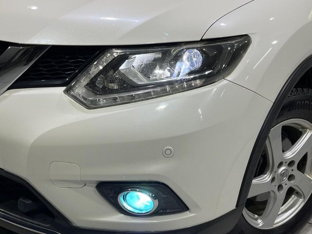 �yLED�w�b�h���C�g�z���V����ԑ��s�����ǍD�Ȏ��E���m�ۂ����S���ĉ^�]�ł��鍂�P�xLED�w�b�h���C�g�𑕔�!�_�����x�������A����d�͂��}�����Ă��܂��B