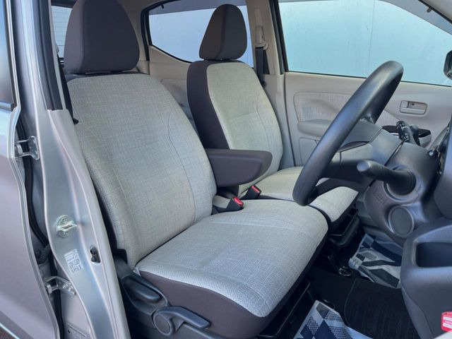 �^�]�ȃV�[�g���͎g�p�������Ȃ��A�ǍD�ȏ�ԂƂȂ��Ă��܂��B���J�Ɏg���Ă������Ƃ��悭�킩��܂��ˁB