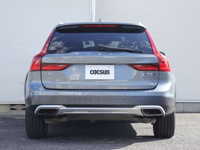 ���s�^�G���W���ɂ̓{���{�̔F�؂��擾����MOTUL�̍����I�C��SPECIFIC RBS0-2AE(0W-20)���g�p���܂��B