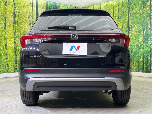 安心の最長10年・走行無制限保証(有償)をご用意。保証内容も充実はもちろん、無料点検&オイル交換や、年中無休の全国・24時間ロードサービスも付帯されておりますのでご安心下さい。