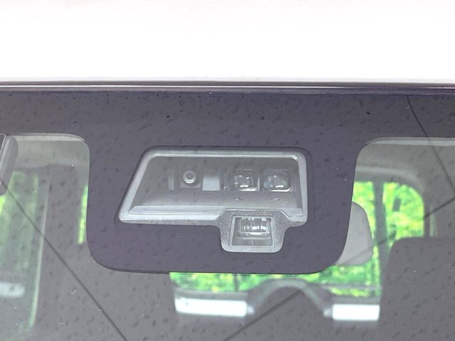 �y�X�Y�L �Z�[�t�e�B�T�|�[�g�z���s���ɑO���̎ԗ�����F�����A�Փ˂������Ȏ��͌x��ƃu���[�L�ŏՓˉ���Ɣ�Q�y�����A�V�X�g�B�����S�Ƀh���C�u�����y���݂��������܂��B