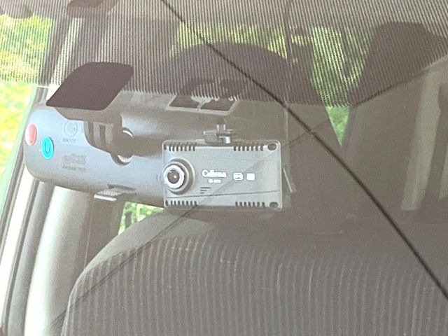 �y�h���C�u���R�[�_�[�z���S�E���S�ȃJ�[���C�t�ɕK�{�̃h���C�u���R�[�_�[�𑕔�!���s���͂������A������^�]�⎖�̂ɑ��������ۂ̏󋵂��f���ŋL�^���A����̃��X�N�ɔ����܂��B