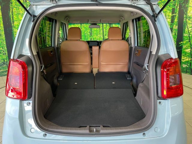 ���i�̂���������ʋ΁A���}���ɏ\���ȉ׎��X�y�[�X���m�ۂ��Ă���܂��B�Z�J���h�V�[�g��|���ƁA�傫�ȉו��̐ύڂ��\�ł���