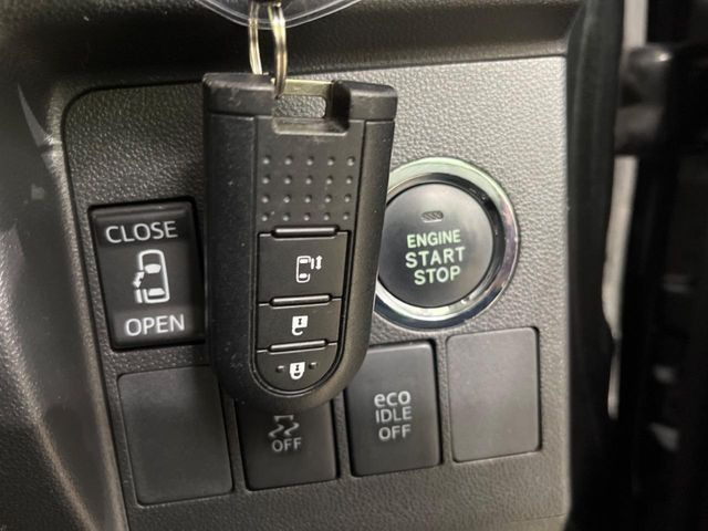 �y�L�[�t���[�V�X�e���z�J�o����|�P�b�g�ɓ��ꂽ�܂܂ł��h�A�̎{���E�������\�ȃX�}�[�g�L�[�𑕔��B�G���W���̃I���E�I�t�����J�M�����o���K�v����������Ƃ��Ă��֗��ł���