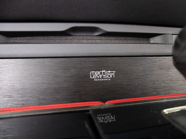 �}�[�N���r���\���v���~�A���T�E���h�V�X�e��!���̃N���A�Ŕ��͂���T�E���h�ɂ��A�I�[�f�B�I�u�����h�Ƃ��Ė������u�����h�ł�!�܂�ŃR���T�[�g�z�[���̂悤�ȗՏꊴ�𖡂킦�܂�!!