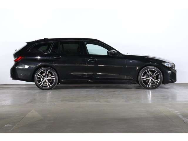 3シリーズツーリング320d xドライブ Mスポーツ  4WD