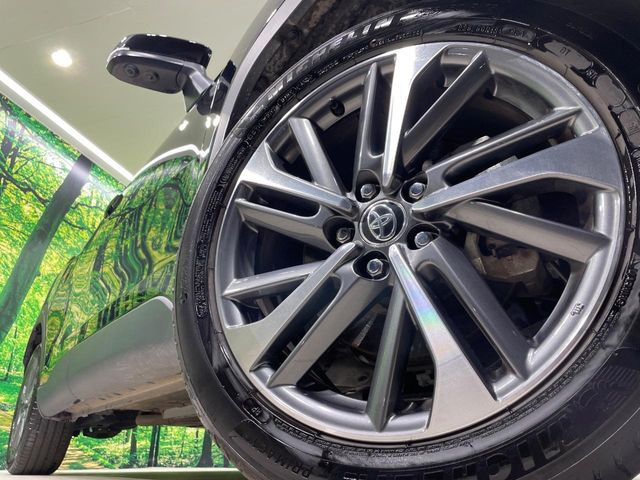 �y����18�C���`�A���~�z�C�[���z�O�ςɃ}�b�`���������A���~�z�C�[���𑕒����Ă���܂��B�e��ЊO�A���~�z�C�[����A�X�^�b�h���X�^�C�����戵�����Ă���܂��B���񂲑��k����������