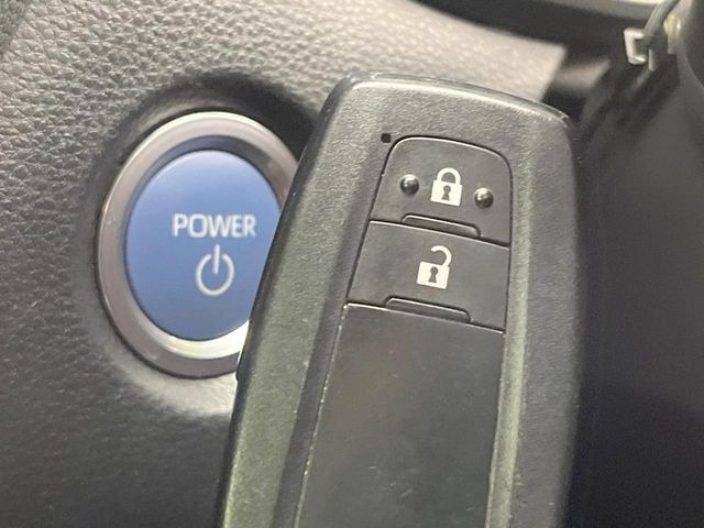 �y�X�}�[�g�L�[�z�J�o����|�P�b�g�ɓ��ꂽ�܂܂ł��h�A�̎{���E�������\�ȃX�}�[�g�L�[�𑕔��B�G���W���̃I���E�I�t�����J�M�����o���K�v����������Ƃ��Ă��֗��ł���