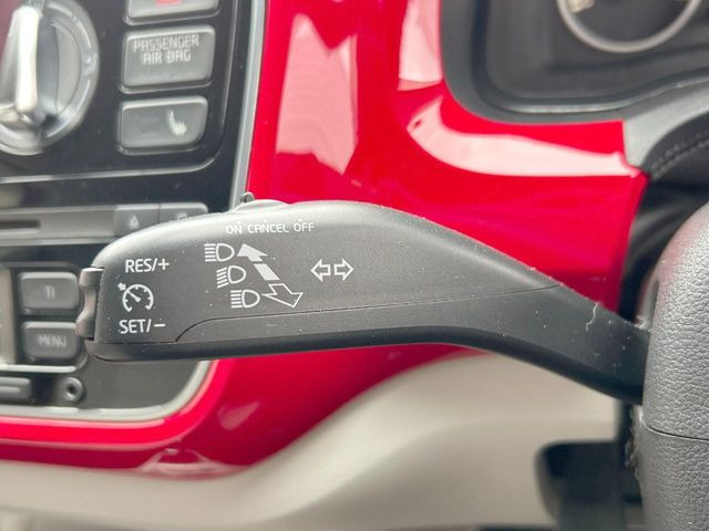 �y�N���[�Y�R���g���[���z�������H�����N���N���s�B�A�N�Z���𗣂��Ă���葬�x�ő��s���ł��A�������^�]���̕��S���y��!�����E�������ȒP�ȃX�C�b�`����Œ����ł��܂��B